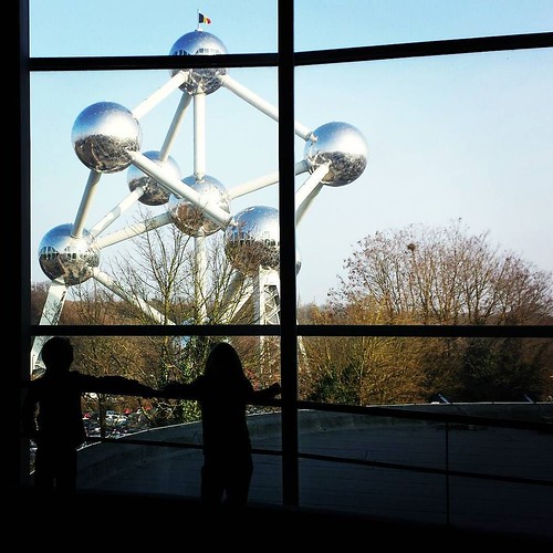 Maybe next time we're in Brussels, we'll visit the atomium ... #visitbrussels #atomium