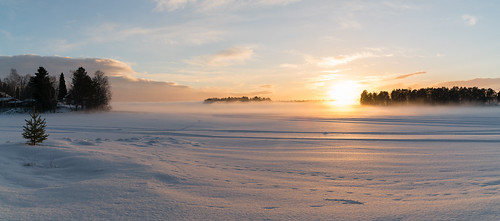 light sunset orange mist lake snow nature yellow 35mm landscape frost sweden snowy f14 sony sunsets frosty swedish 350 100 sverige mm fe za jämtland norrland 1125 swe jämtlands län strömsund ƒ80 ilce7rm2