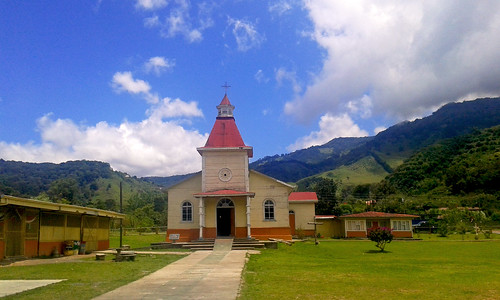 iglesia cielo nubes montaña jardín patrimonio