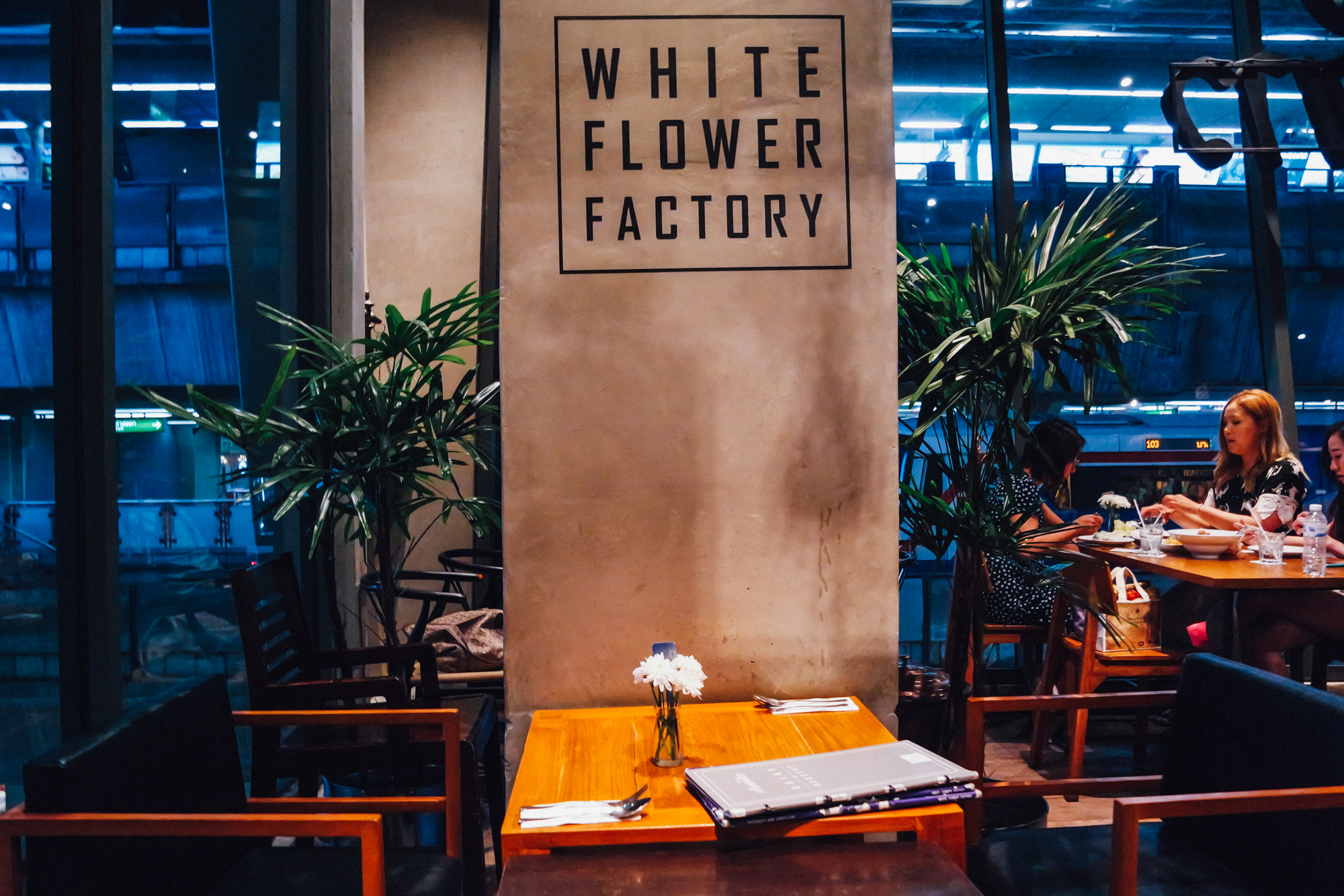 white flower factory bangkok-6