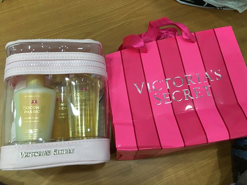 Victoria Secret gift pack from Letty