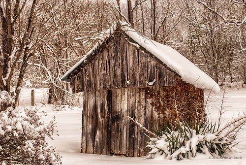 winter snow oldbuildings dilapidated winterwonderland snowcovered adobelightroom nikond60 backroadphotography