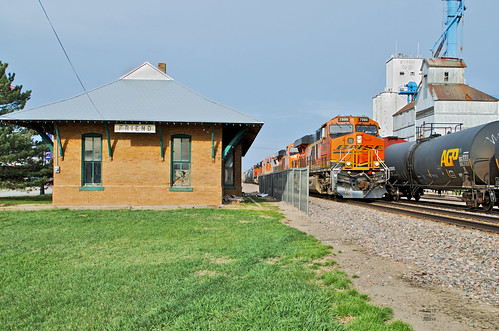 railroad station train friend nebraska rail railway transportation locomotive freight bnsf gevo
