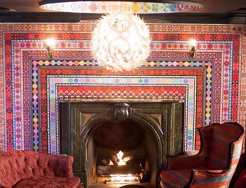 Cibar Lounge Kirigami Fireplace