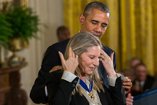 Obama gives Medal of Freedom to Barbra Streisand