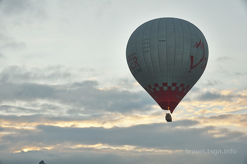 【写真】2015 東欧周遊 : 熱気球（高台より）/2015-12-01/PICT6296