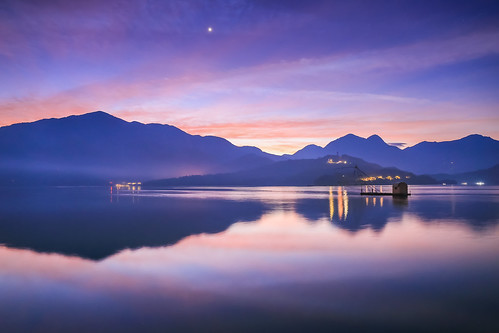 lake reflection sunrise canon dawn boat 日月潭 6d 日出 倒影 四手網船