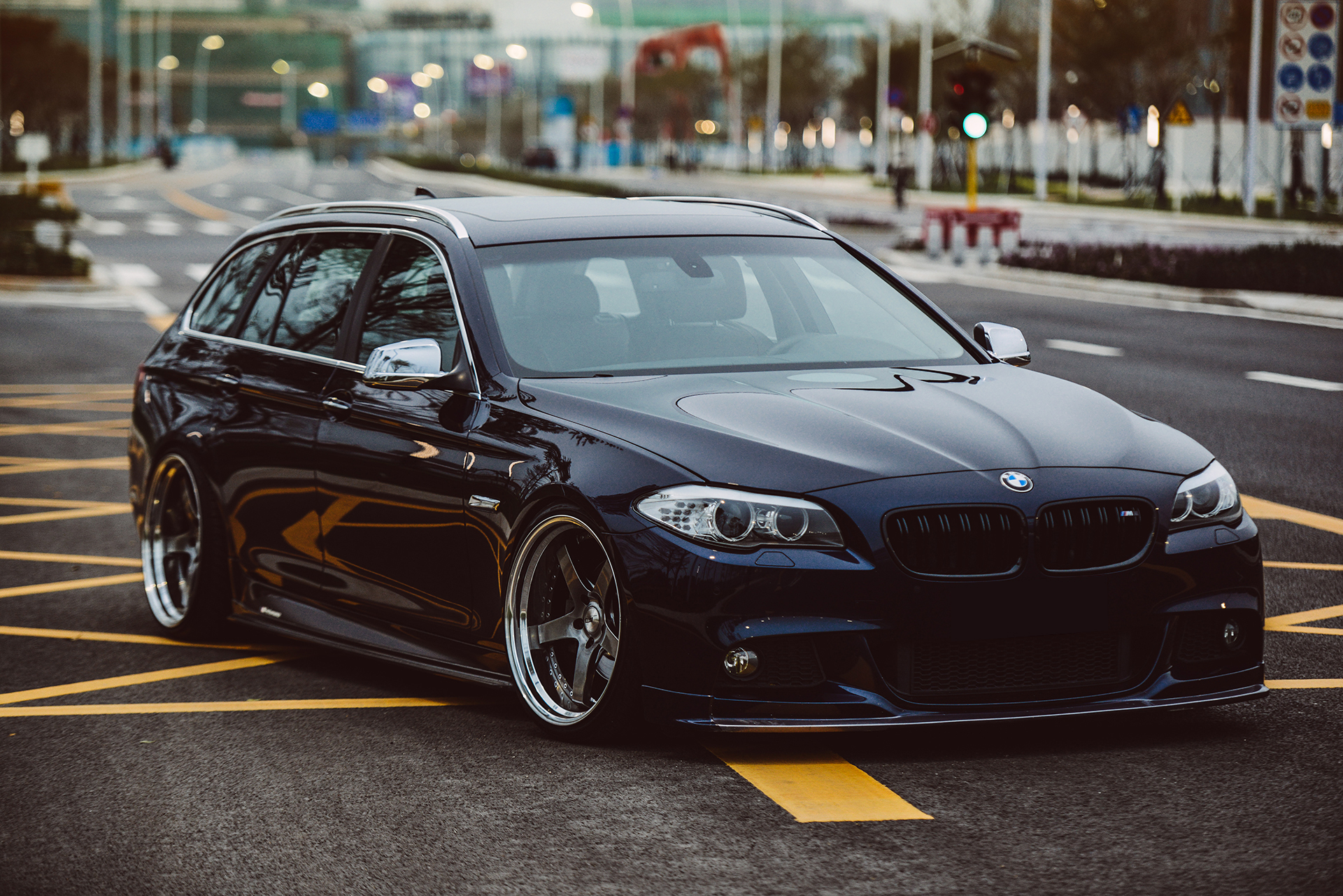 F11 Touring with 3D Design front lip. - 2010 2011 BMW 5 Series