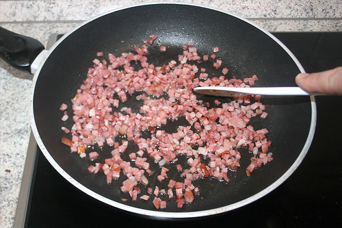28 - Speck auslassen / Fry bacon