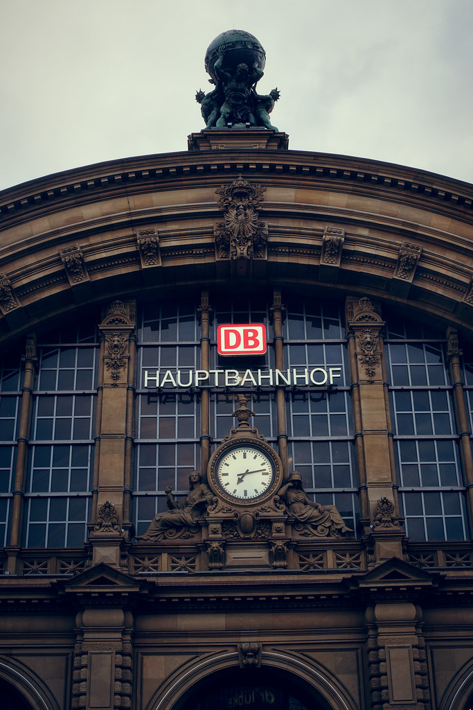 Planar - Frankfurt Hauptbahnhof