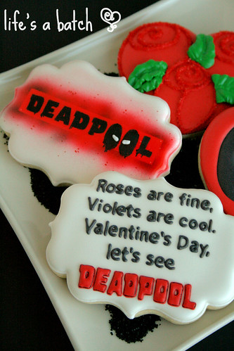 Deadpool Valentine cookies.