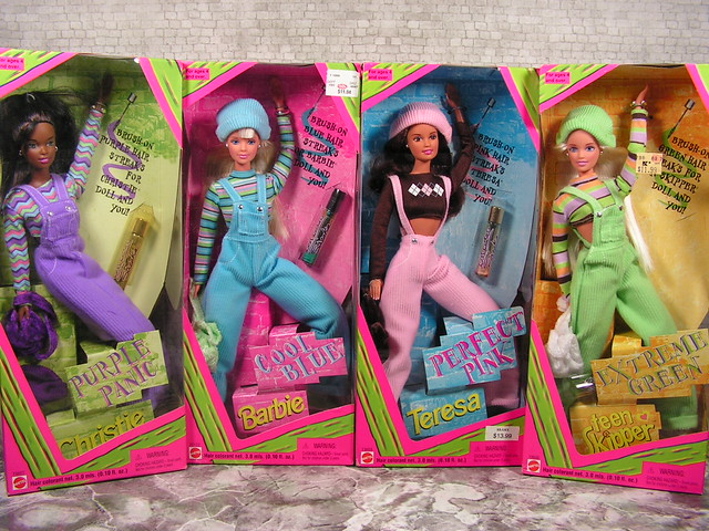 1997 Barbie Cool Color Streaks Collection (1)