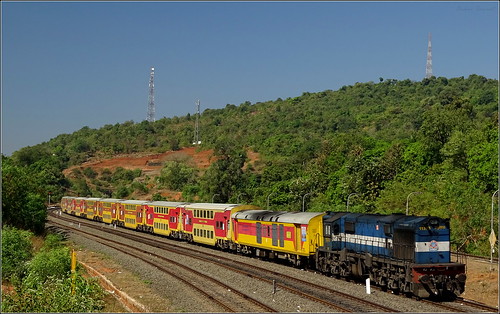 india goa railway double maharashtra express kalyan mumbai ac decker konkan ratanagiri wdm3d nivsar