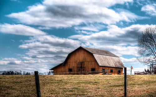 sky clouds barn rural fence virginia farm climax cooksburg pittsylvania