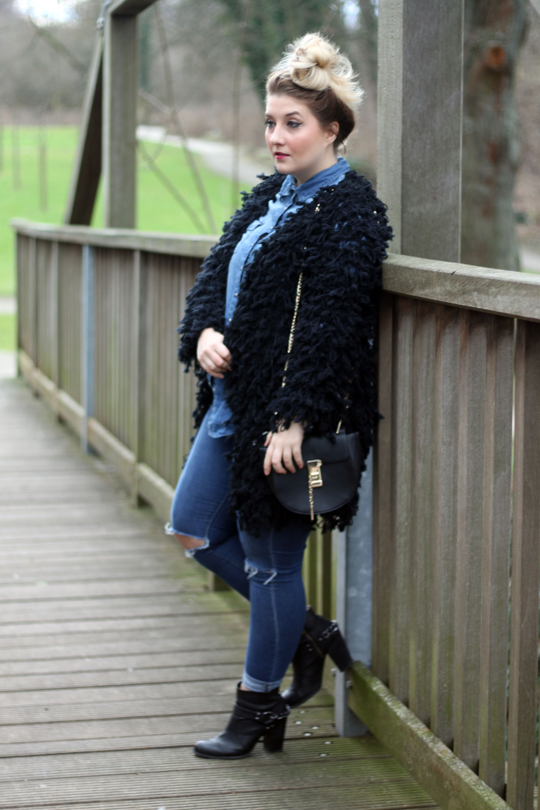 outfit-modeblog-fashionblog-zara-jacke-mantel-fell-jeansbluse