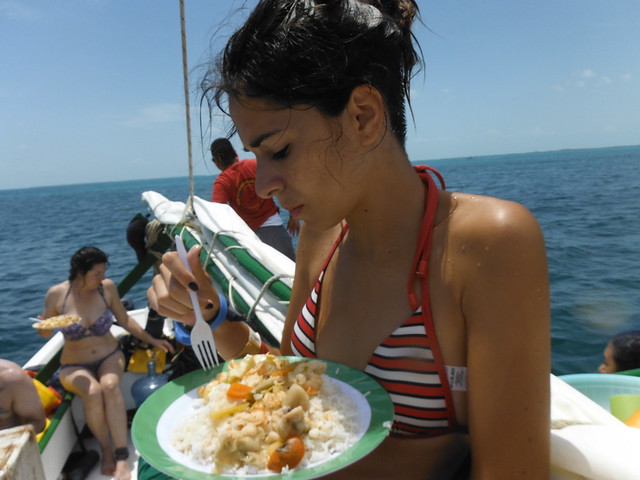 La comida en el barco... Nosotros elegimos pasta.