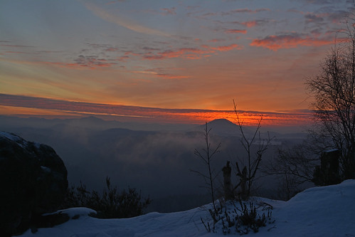 winter sunrise sonnenaufgang rosenberg winterlandschaft elbsandsteingebirge zirkelstein sandsteiner