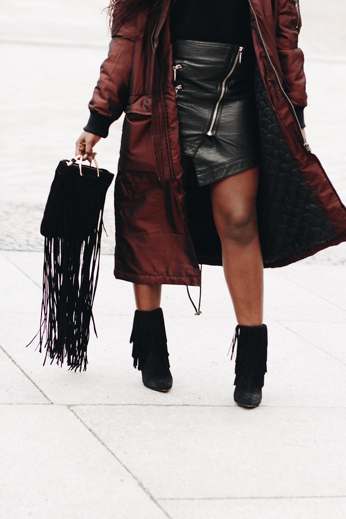 Lois Opoku bomber jacket Streetstyle fashion week lisforlois