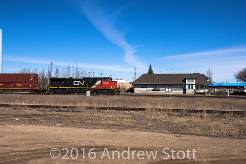 ca canada cn train alberta locomotive ge viking cnr generalelectric canadiannationalrailway 2536 c449w