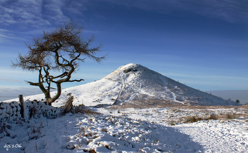 winter snow landscape northyorkmoors northyorkshire roseberrytopping clevelandway wipeoutdave canoneos1100d davidsnowdonphotography djs2016