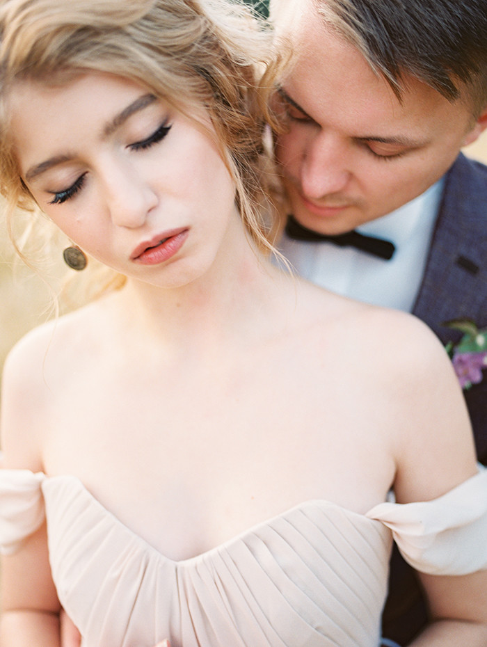 Off the shoulder Blush Wedding Gown, Autumn wedding | Photo by Igor Kovchegin | Fab Mood 