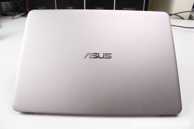 Asus Zenbook UX305C