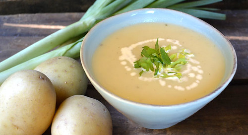 Leek-and-Potato-Soup-650-353
