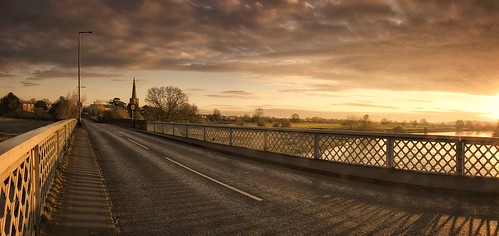 morning bridge panorama church sunrise river shadows leicestershire pano derbyshire panoramic trent boundary stitched sawley lastshot rivertrent allsaintschurch nikon18105mm nikond7000 harringtonbridge