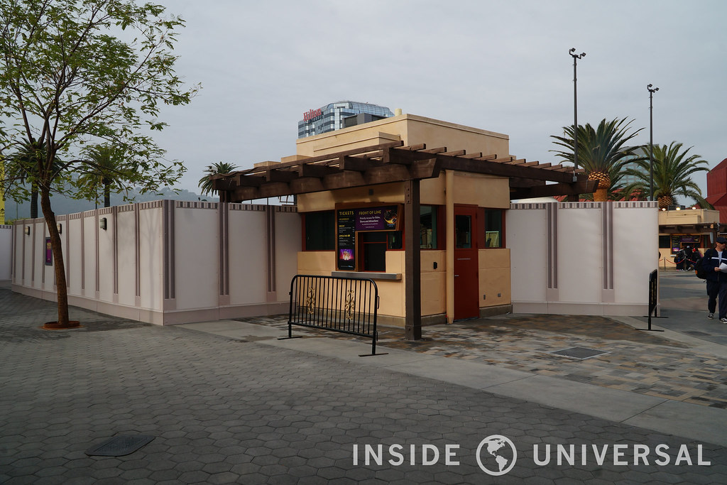 Photo Update: January 18, 2016 – Universal Studios Hollywood - Entrance Plaza Refurbishment