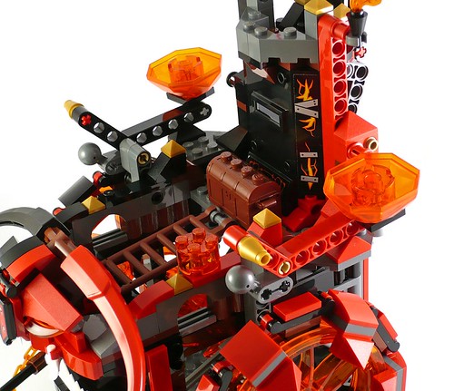 LEGO Nexo Knights 70316 Jestro's Evil Mobile 25