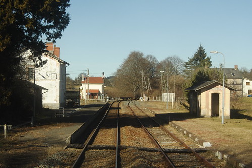 france station track platform trains disused railways sncf lostlines aixlamarsalouse lignedupalaisàeygurandemerlines sncfusselmontluçonville