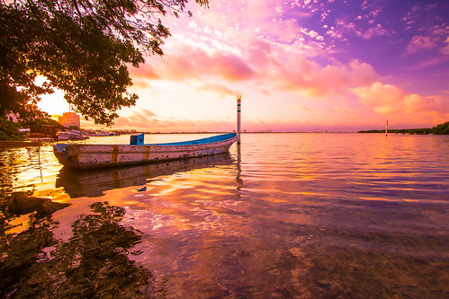 sunrise mexico boat lagoon mature cancun