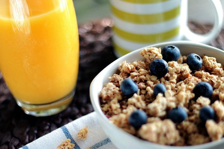 food-healthy-morning-cereals-large