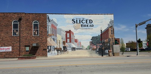 spring downtown murals sunny bluesky missouri smalltown partlycloudy wallmural slicedbread chillicothemissouri