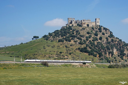 sony paisaje medieval ave alta 100 velocidad alstom castillo a7 renfe lav trigal almodovardelrio camposdetrigo