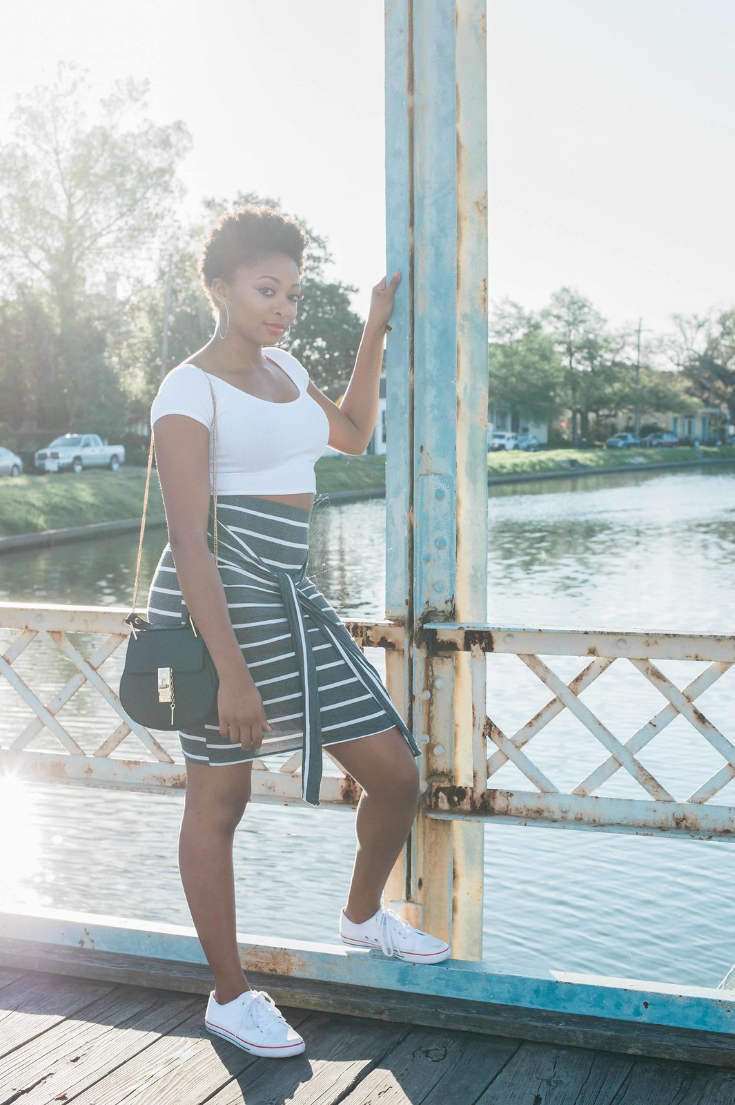 how to wear a cotton bodycon skirt