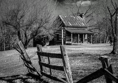 rural virginia cabin farm rustic logcabin bobbell pittsylvania museville