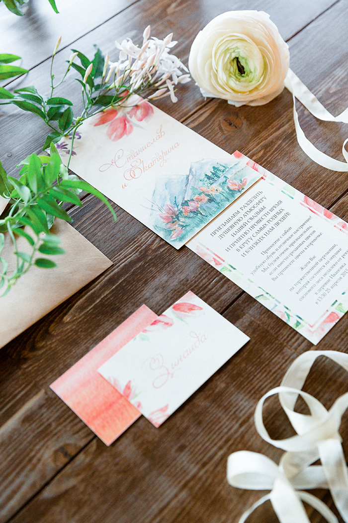 Woodland wedding invitations for Romantic Woodland Wedding Inspiration { Soft Peach Tones } | Photo by Igor Kovchegin Photography | Read more on Fab Mood - UK wedding blog