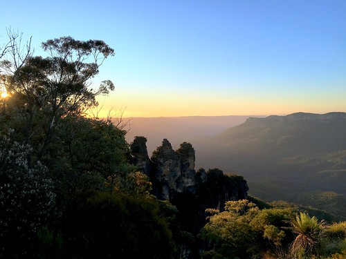 morning sunrise landscape scenery sydney australia bluemountains threesisters katoomba iphone peterch51