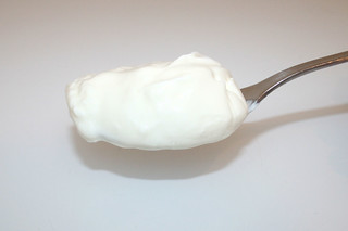 13 - Zutat Sauerrahm / Ingredient sour cream