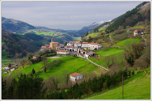 winter landscape town pueblo paisaje invierno basquecountry guipuzcoa paísvasco errezil dsc0133185