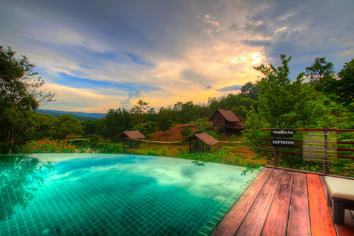 sunset thailand resort swimmingpool