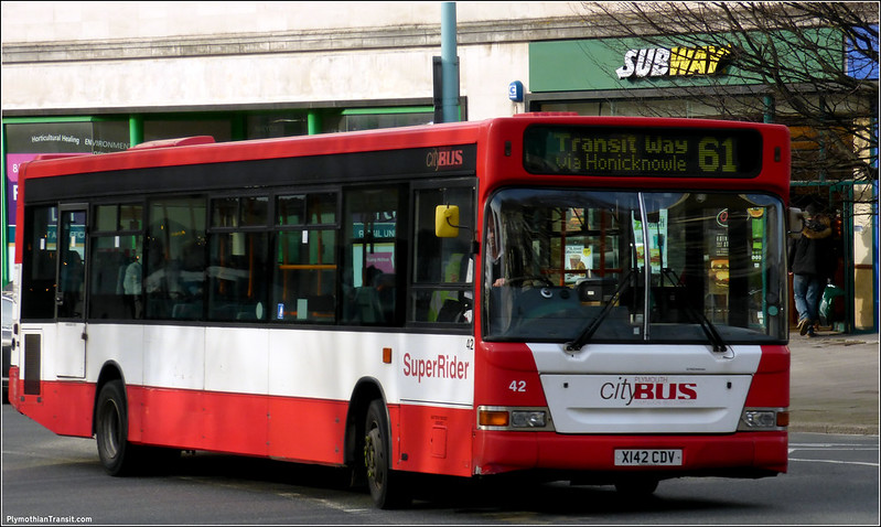 Plymouth Citybus 042 X142CDV