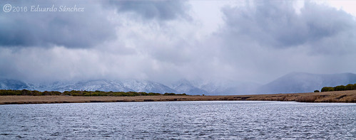 españa naturaleza agua nieve panoramas nubes laguna montaña gredos avila