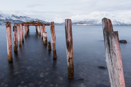 wood longexposure sea mountains norway landscape pier decay fjord poles oru derelict troms 2016 brianferry svensby