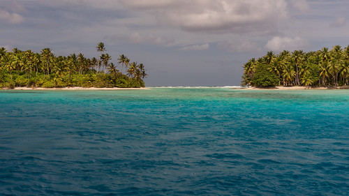 ocean blue islands day cloudy shoreline lagoon tropical environment remote mh climatechange channel atoll majuro marshallislands oceania rmi majuroatoll