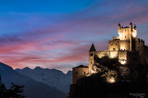 sunset castle fairytale tramonto valle fairy castello saintpierre daosta
