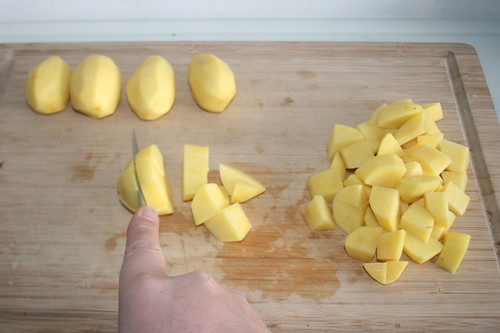 23 - Kartoffeln schälen & würfeln / Peel & dice potatoes