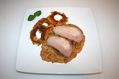 55 - Marinated pork loin with mushroom sauce & potato thalers - Served / Marinierte Försterlende mit Kartoffeltalern - Serviert