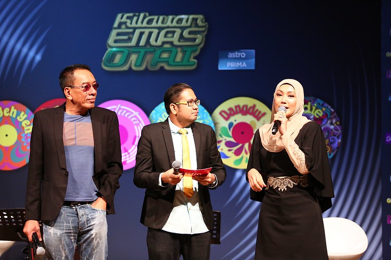 Juri Tetap - Datuk Haji Ramli Ms &Amp; Erra Faziraa